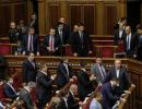 Російська мова стала робочою в уряді України