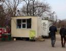 Миколаївський підприємець начхав на мораль, встановивши   біля Інтернаціонального цвинтаря ятку