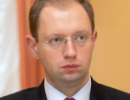 Яценюк відправляється до Брюсселю