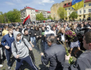 У Тернополі заарештували свободівця за паплюження червоного прапора