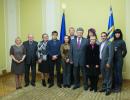 Порошенко підписав закон про вимушених переселенців, визнавши його недосконалість