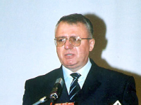 Триває боротьба за звільнення Воїслава Шешеля