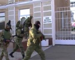 Одеський нафтопереробний завод захопили озброєні люди в масках