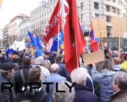 У Чехії мітингували проти переміщення військ НАТО через країну (ВІДЕО)