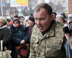 Заслані ФСБ бабусі організували антивоєнний мітинг в Краматорську (ВІДЕО)