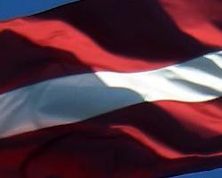 Представник латвійського парламенту хоче заборонити антифашистські організації