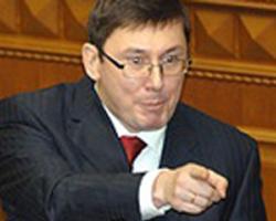 Проти київської влади на Донбасі воюють навіть мешканці Західної України - Луценко