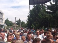 Небезпека партійної символіки на стихійних мітингах