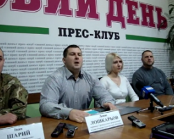 Главі херсонської «Самооборони» вручили повістку в армію (ФОТО)