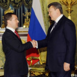 Президент Росії привітав В.Януковича з днем народження