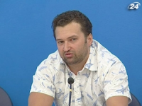 Політологи вважають, влада здала позиції і перед Росією і перед Європою