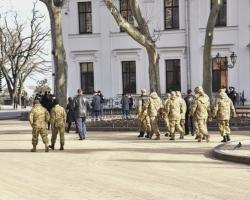 Батальйон «Одеса» охороняє Одеську мерію (ФОТО)