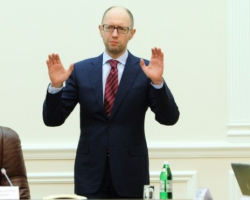 Контракти з Росією можуть загрожувати Яценюку відставкою – ЗМІ