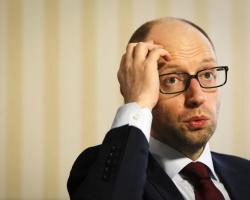 Яценюк обіцяє падіння ВВП на 7%