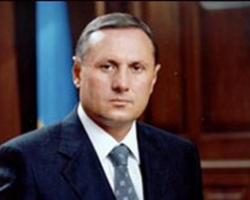 Єфремов вважає, що отримувати 16 тисяч пенсії - непристойно