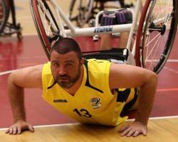Україна позбавила кримських паралімпійців візків