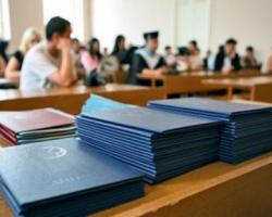 Перші випускники вузів ДНР отримали російські дипломи магістрів