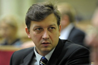 Народний депутат стверджує, що йому пропонували 10 млн. доларів хабаря