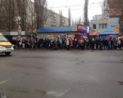 У Миколаєві водії маршруток оголосили страйк (ФОТО, ВІДЕО)