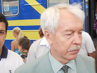 Екс-президент Юрій Мєшков повернувся до Криму після 16 років вигнання