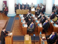 Міська рада Севастополя закликала заборонити діяльність ВО "Свобода"