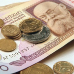 Заробітна плата в Україні піднялась на на 0,8% - до 2573 грн