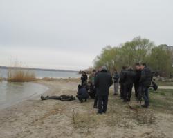У Миколаєві на березі річки виявлено тіло чоловіка (ФОТО)