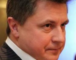 ЄС зняв санкції з сина Азарова та екс-голови СБУ
