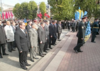 У Чернівцях ветерани відзначили 9 травня під червоними прапорами