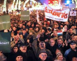 В Угорщині пройшов 10-тисячний мітинг проти політики чинного прем'єр-міністра
